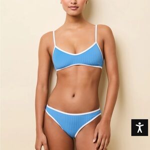 SOLID & STRIPED Rachel Luxe Ribbed Bikini Top
Marina Blue / Optic White